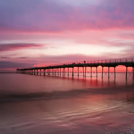 Blue Ocean Seaview Penthouse Perfectly Saltburn-by-the-Sea