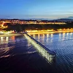 Apartment Blue Ocean Seaview Penthouse Perfectly Saltburn-by-the-Sea