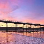 Blue Ocean Seaview Penthouse Perfectly Saltburn-by-the-Sea